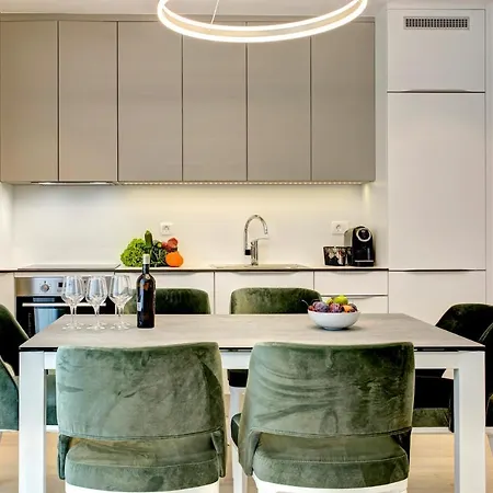 Four Blue Seasons - Luxury Apartamento